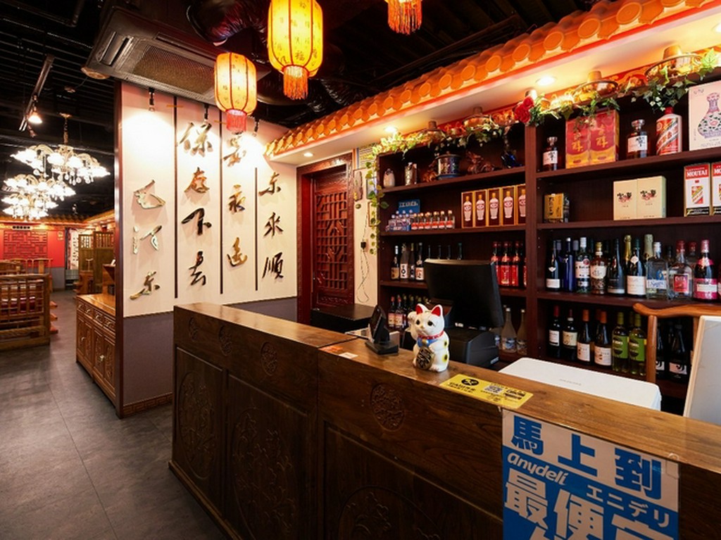 店内100席ございますので大人数の宴会もぜひご相談ください！