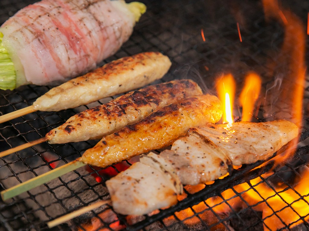 リーズナブルな価格の炭焼きは、一人飲みのお供にぴったり