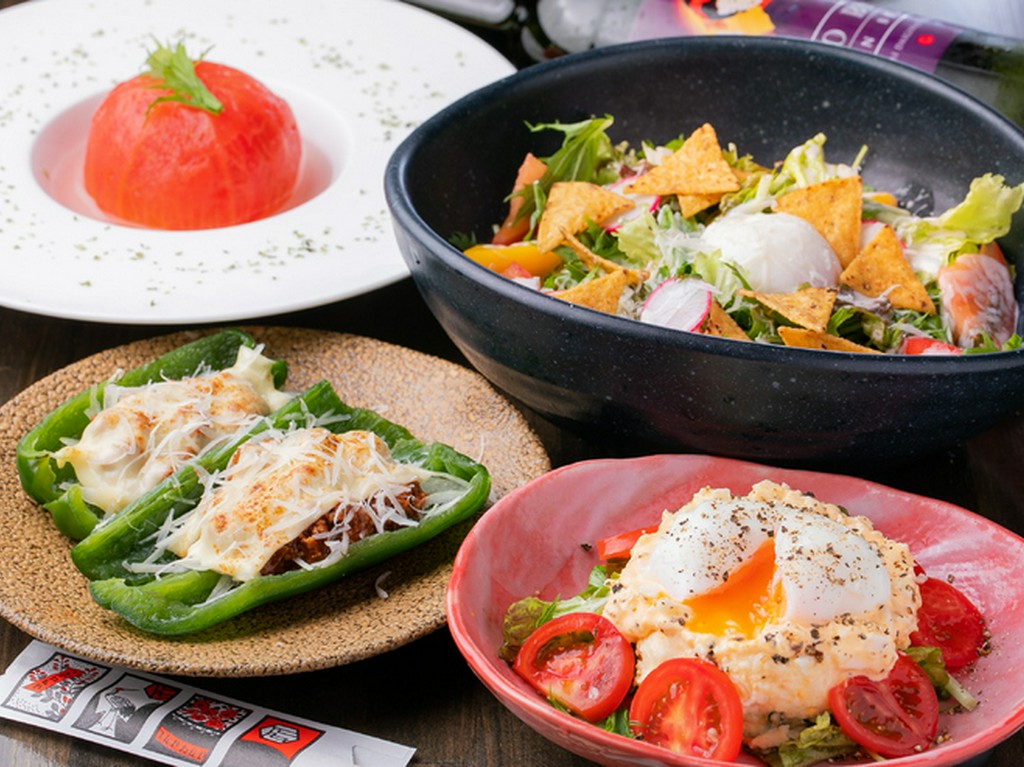 久留米市産の馬肉や米、野菜を使用。フレッシュな味わいが評判