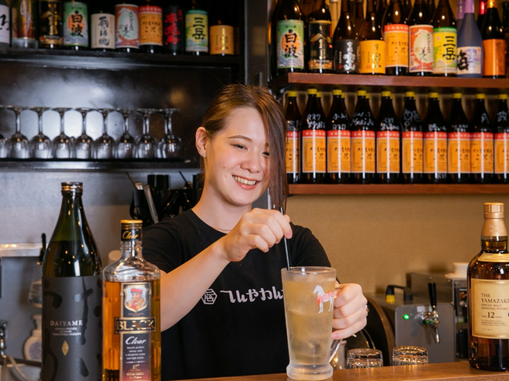 積極的にコミュニケーションを取り、楽しい空間をつくる