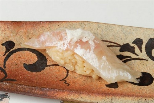 鯛の昆布締め