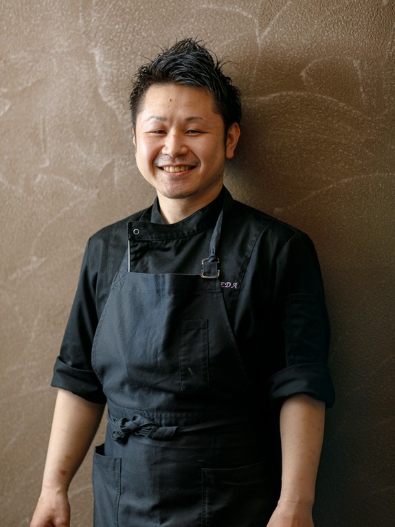 ゲストのタイミングにあわせて料理や飲み物を提供する