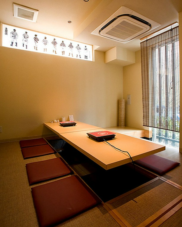 掘りごたつの個室完備