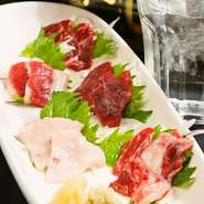 霜降り、赤身、ヒモ、フタエゴ、こうねの5種盛り合せです。