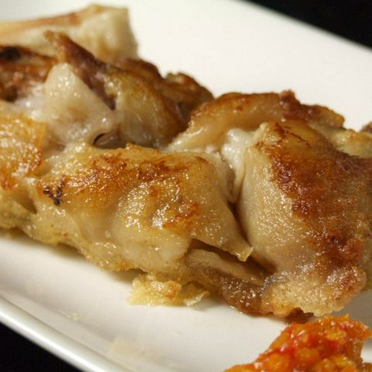 煮込み豚足のカリカリ焼き