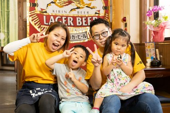 子ども連れも気兼ねなく利用できる、アットホームな雰囲気のお店