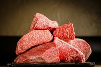 赤身肉を中心としたお肉の盛り合わせは、コースの中心となるひと品。お肉の品質、当日のお肉のコンディションから厳選された6品。それぞれの個性を噛みしめてみませんか。