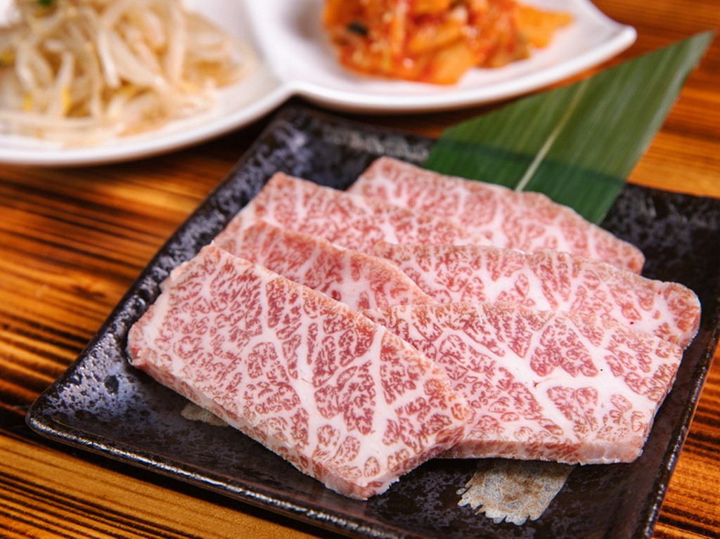 焼肉といえばコレ！とろける脂の『上カルビ』