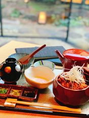 Sumiyakiunagikashiwatogawaikeshitaten