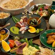 ・2名様からご利用可能となっております。

・2時間飲み放題となっております。

・前日までにご予約の上、ご利用下さいませ。

・アレルギー、好き嫌いなど、お料理内容について可能な限り対応させていただきますので、お気軽にお電話にてお問合せ下さい。

・本コースは、キャッシュレス決済でのお支払いも可能です。