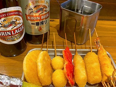 全国各地から選りすぐった食材をいただく『串カツ』