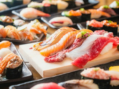高級寿司ネタ70種が心ゆくまで食べ放題！！