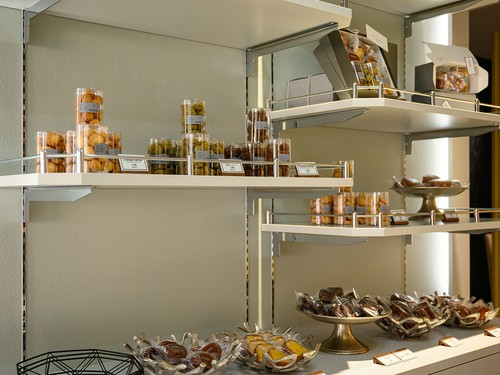 ケーキや焼き菓子はテイクアウトOK