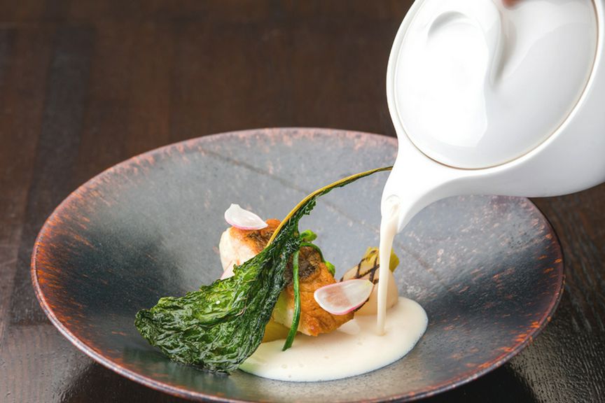 感動を与えられる料理で、大切な人をもてなせる場所