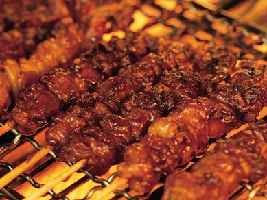 鶏料理専門店ならではの全国津々浦々の鶏料理をご自宅で！