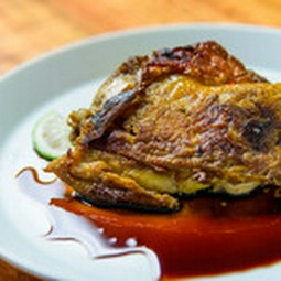 鶏もも肉のコンフィ～黒糖バルサミコソース～