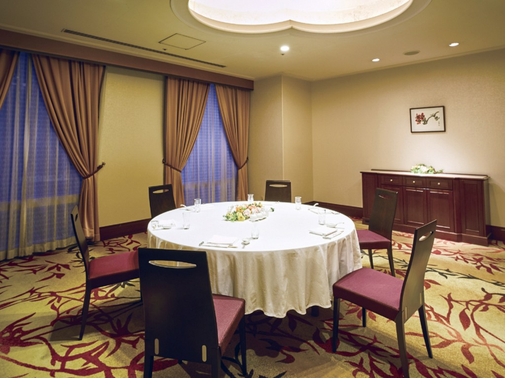 品川プリンスホテル内、落ち着いた個室のご用意もございます