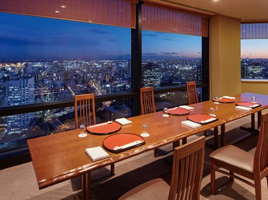 8部屋の個室をご用意しております。