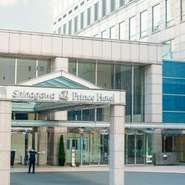 地上約140mに位置する39階がすべてレストランフロアになっており、東京の眺めを360度楽しめる。ダイニングだけではなく、DJがプレイするバーや個室などシーンに合わせて使える9つのエリアで、五感全て楽しんで。