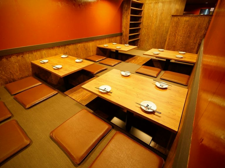 ゆったりお寛ぎいただける掘りごたつ席