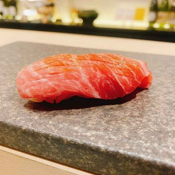 ＜本格鮨＞握りメインの【旬の鮨コース】
