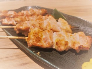 炭火で丹念に焼いた串物各種