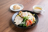 10種の野菜のサラダランチ