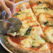 注意事項
・人数変更、キャンセルは３日前までにお願いします。それ以降だとキャンセル料が発生する場合があります。
※ご予約は一週間前にお願いします。
・お席は2時間制。閉店時間を超える場合は閉店時間が優先となります。　
※コース料理は、基本15名様より承ります。
・バーチャルゴルフラウンジも人数、ご予算によってご利用いただけます。
・その他、お時間や人数などは柔軟に対応致します。お気軽にご相談ください。