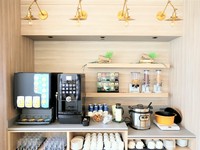 ジュース類の他、コーヒー・紅茶など、20種類以上のドリンクをご用意しております。