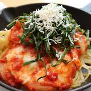 ピッツァまたは日替わりパスタより、その日の気分でお選びいただけます！