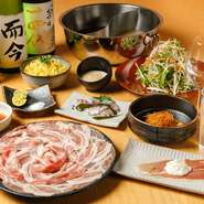 全8品
・先付け二種
・前菜
・温菜　本日鮮魚のカダイフ揚げ　特製野菜ソース仕立て
・彩り香味野菜
・厳選国産豚　霧島豚の肩ロース
・〆　麺or雑炊
・デザート