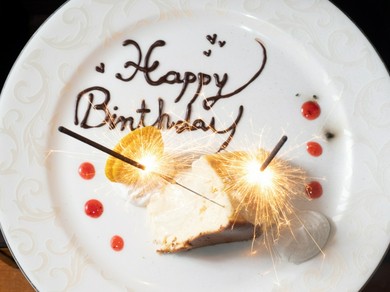 全国で女子会におすすめの誕生日特典があるお店 カフェ 女子会におすすめのお店 ヒトサラ