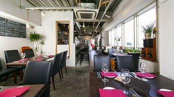 그릴바루 산쿠시모키타자와