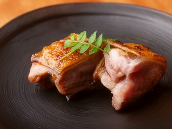 ひなたに来たら絶対食べたい、オスメス食べ比べ！『モモ肉の食べ比べ』