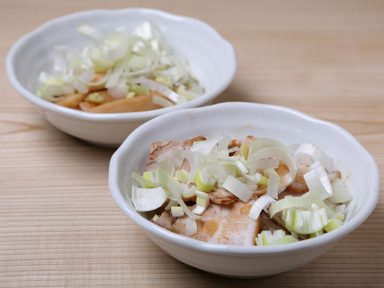 おつまみとして人気『チャーシューお皿』と『メンマお皿』