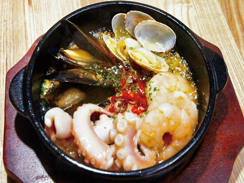 海鮮アヒージョ