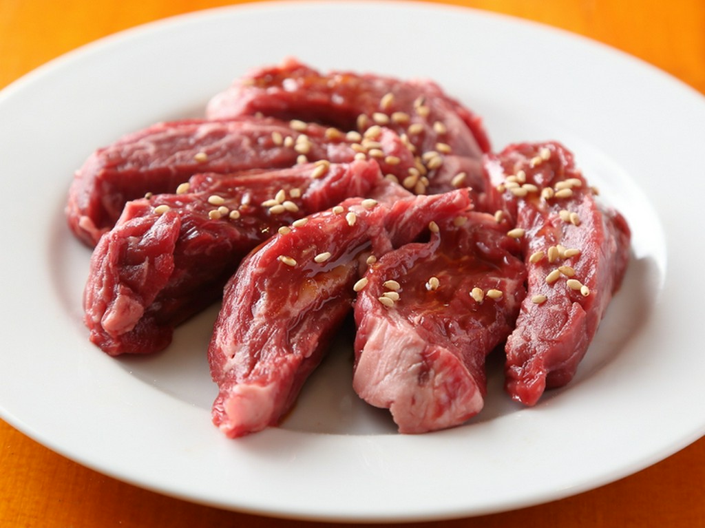 噛むほどに肉汁が溢れ出し、口の中に旨みが広がる『上ハラミ』