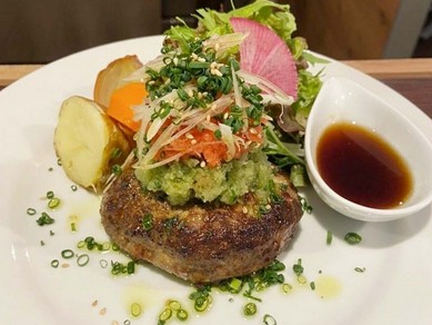 【当店限定】特製ポン酢でいただく2種おろしハンバーグ　180g