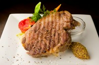 グリル（岩塩と黒胡椒、レモンでさっぱり）
カツレツ（深みのある特製デミグラスソース）
ポークチャップ（昔ながらのケチャップソース）

300g　2,013円