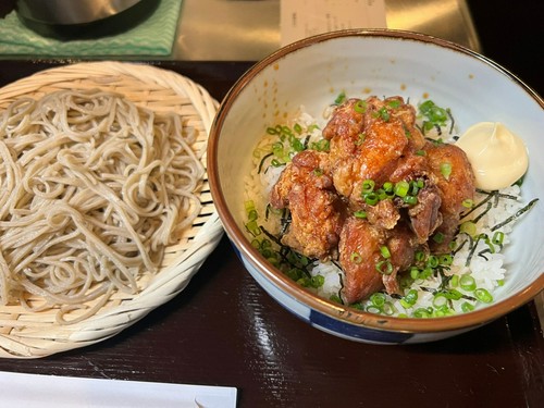 丼ものと蕎麦のセット