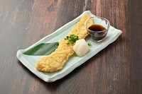 国産もち豚の天ぷらをあっさりおろしぽん酢でお召し上がりください。