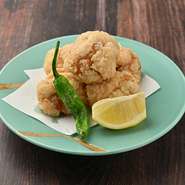 若鶏のジューシー唐揚げ