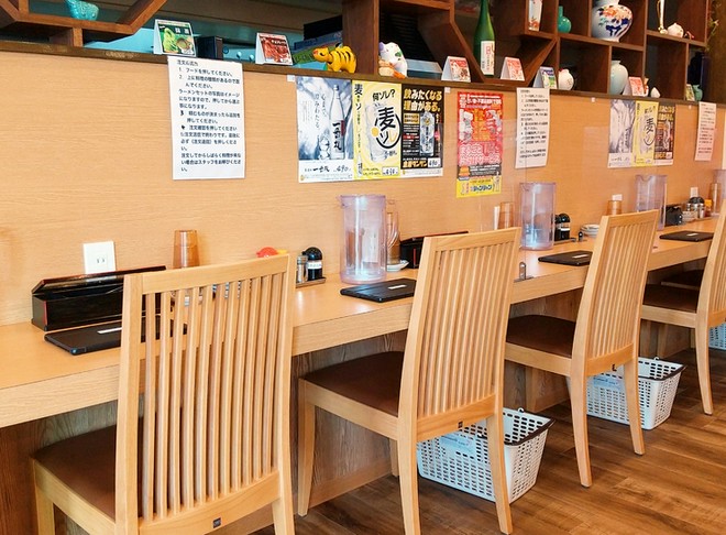 カウンター席がある