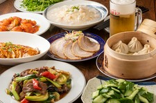 当日予約OK!!
当店の人気メニューと定番ドリンクを思う存分お愉しみ頂ける食べ飲みコースが新登場♪