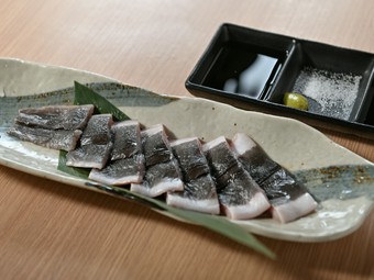 愛知県三河一色の国産鰻を産地直送。外はパリパリ、中はフワフワの食感を楽しむ『生鰻～愛知県一色直送～』