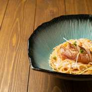 まるっと一個使ったオリジナル明太クリームパスタ
