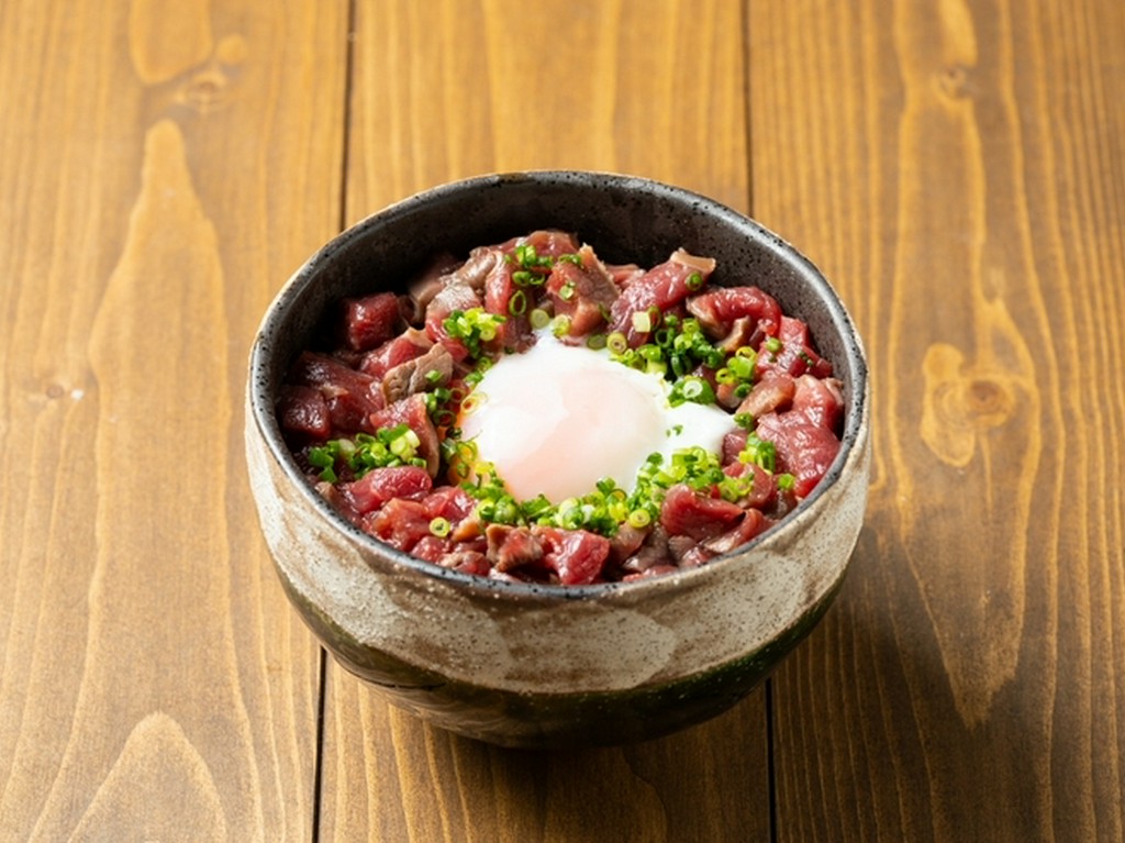 クロタマ丼