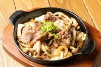 超野菜たっぷり！！黒毛和牛と食物繊維、一緒に美味しく取れるオススメの一品です。
