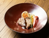程よいサシの入った和牛サーロインステーキです!しつこすぎなくおかわりしたくなるほど旨味が強いお肉です。
