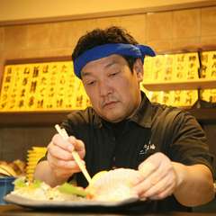 美味しい料理と旨い日本酒、そして丁寧な接客でゲストを笑顔に